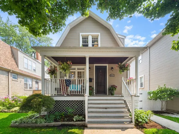 3613 N Sacramento Ave, Chicago, IL 60618