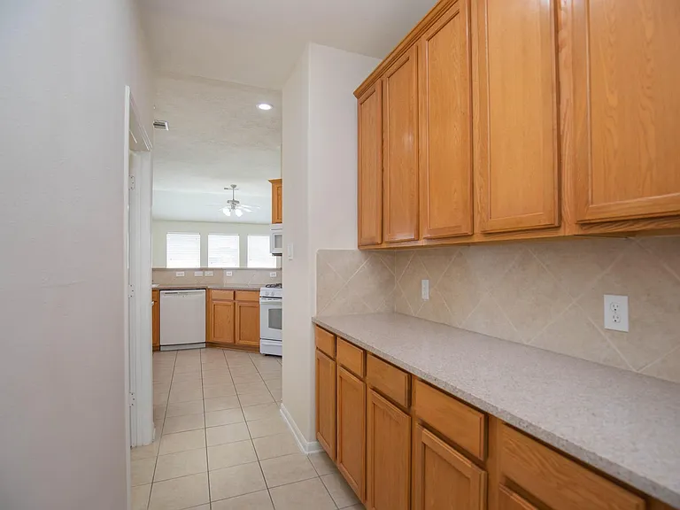 835 Aqua Vista Ln — Photo 23