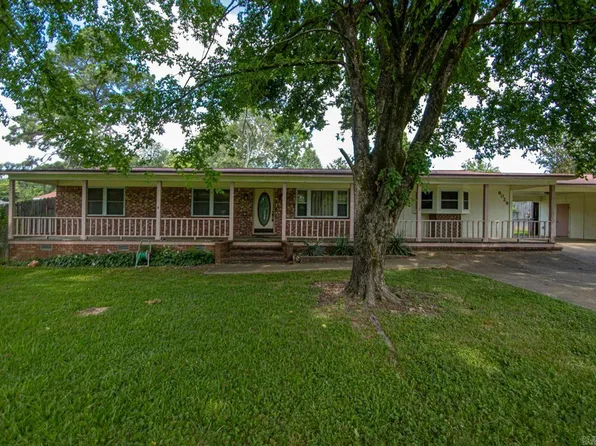 8029 Carrie Dr, Benton, AR 72019