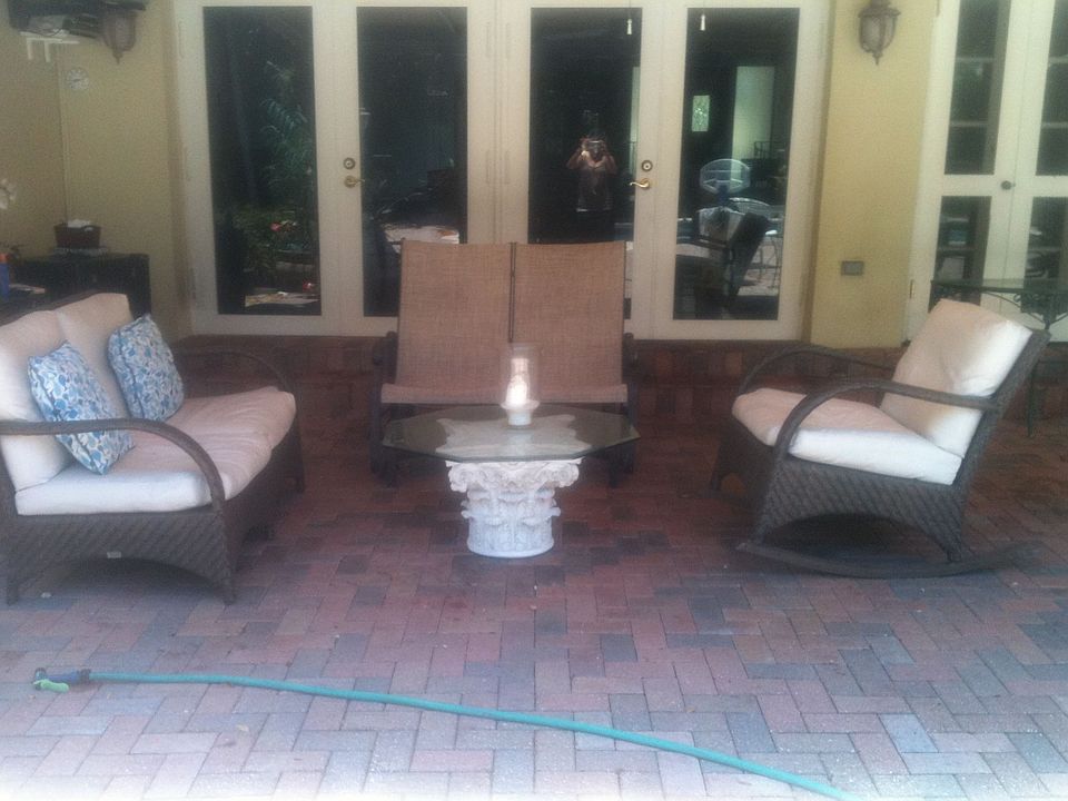 back pool patio