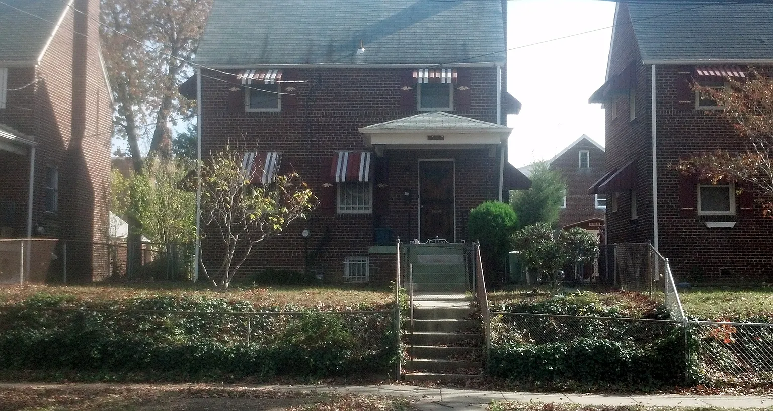 2912 5th St SE photo 1