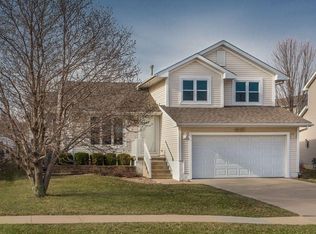 4525 Waterford Dr, West Des Moines, IA 50265