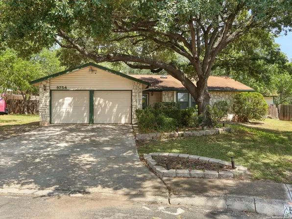 9754 Misty Ash, Converse, TX 78109