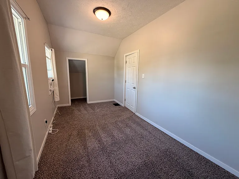 3627 Spring St — Photo 17