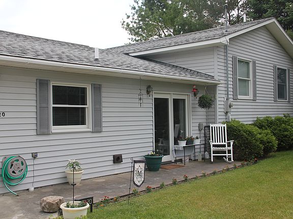 2nd image of 5520 Maple St.