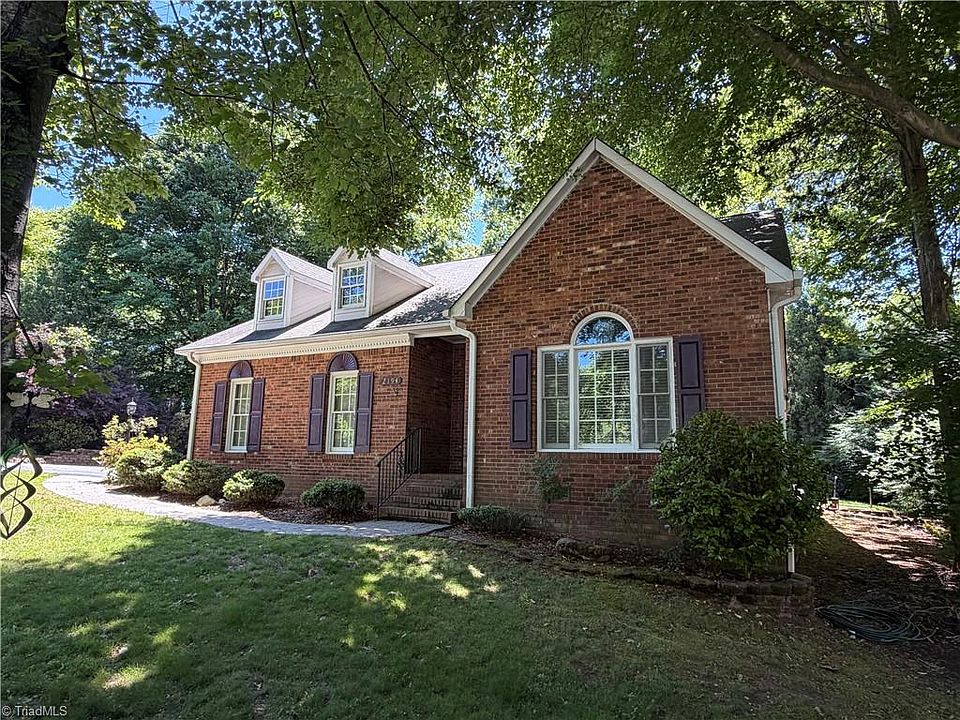 1st image of 2194 Benwicke Dr