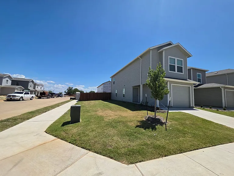 12192 Morgan Dr — Photo 16