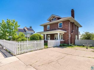 720 E 7th St, Duluth, MN 55805