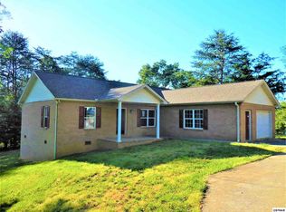 510 Maplewood Cir, Sevierville, TN 37876