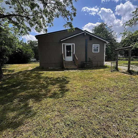210 Kean St — Photo 39