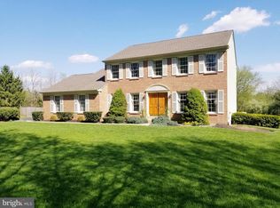 527 N Shady Retreat Rd, Doylestown, PA 18901