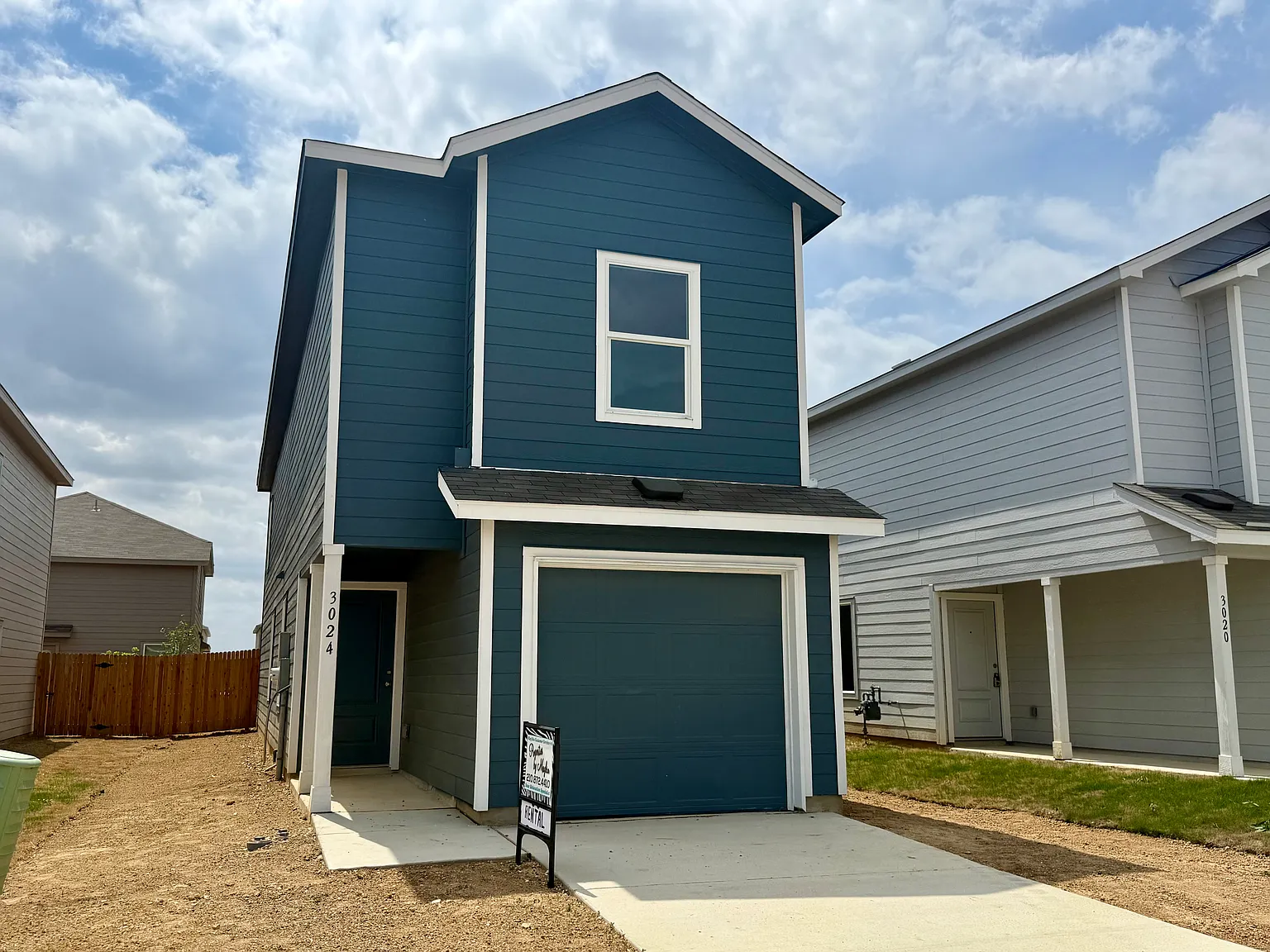 4 bed, 2.5 bath, 1535 sqft, $1,400 — Photo 2