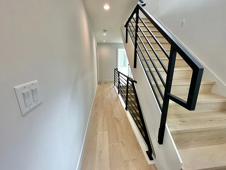 507 Galer St — Photo 33