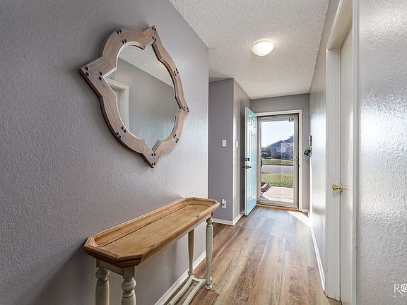 4th image of 1314 Joseph Ln