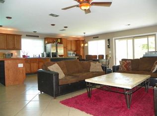 1261 S 30th St, Mesa, AZ 85204