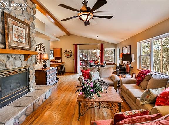 3rd image of 1111 Paradise Valley Dr