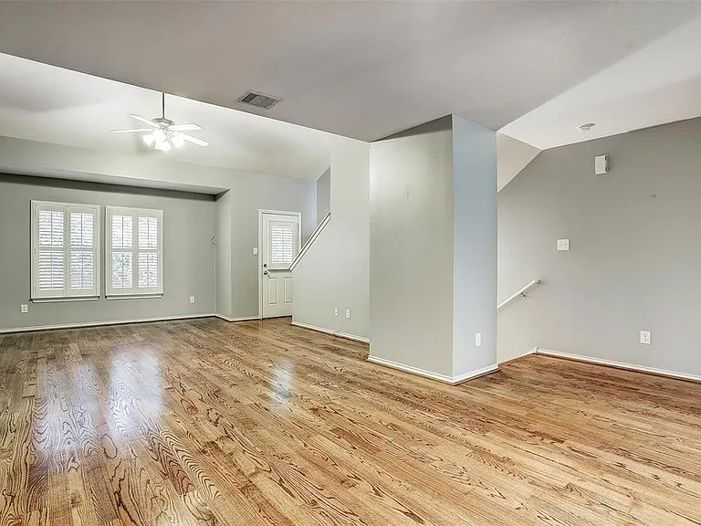 934 E Heights Hollow Ln — Photo 7