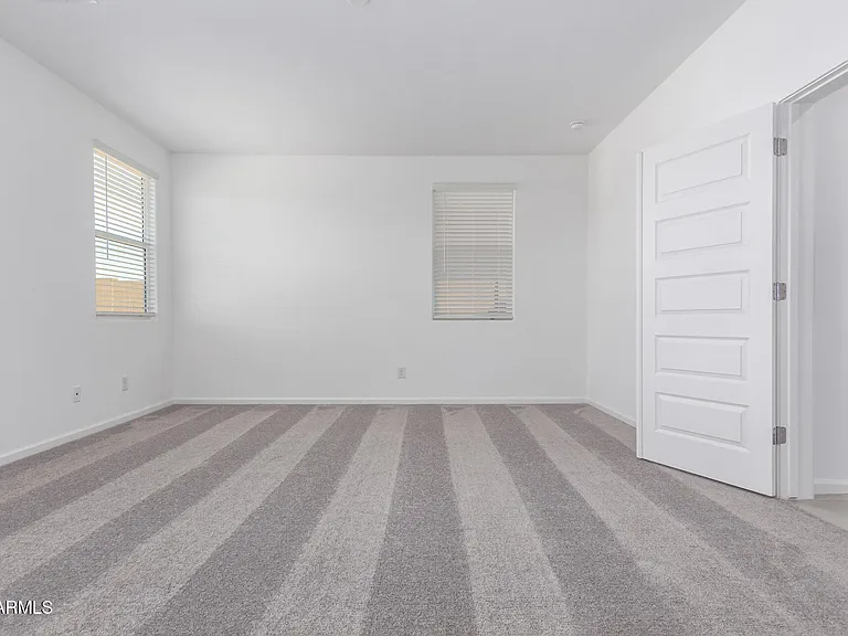 4522 S 127th Dr — Photo 14