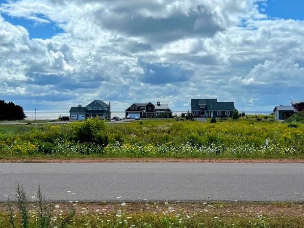 3 Dunrovin St, Victoria, PE C0A 2G0