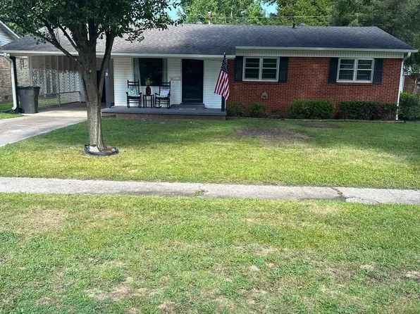 512 N 7th St, Paragould, AR 72450