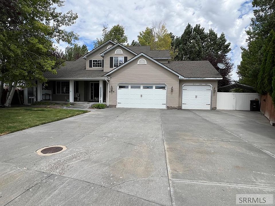 1st image of 674 Katie Ct