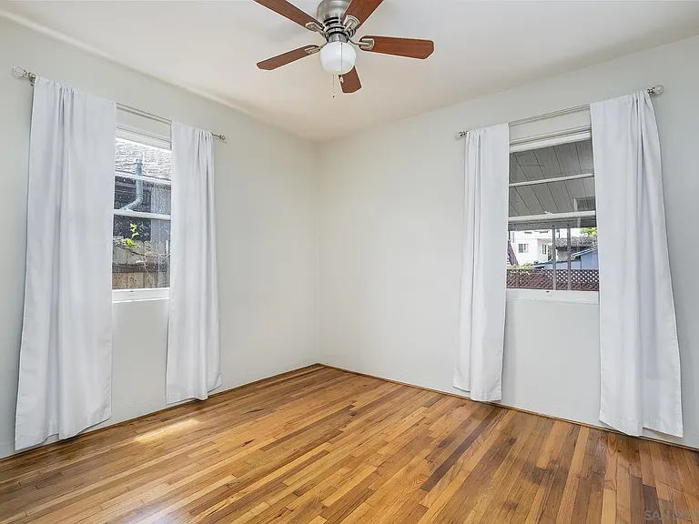 1537 Sunset Cliffs Blvd — Photo 15