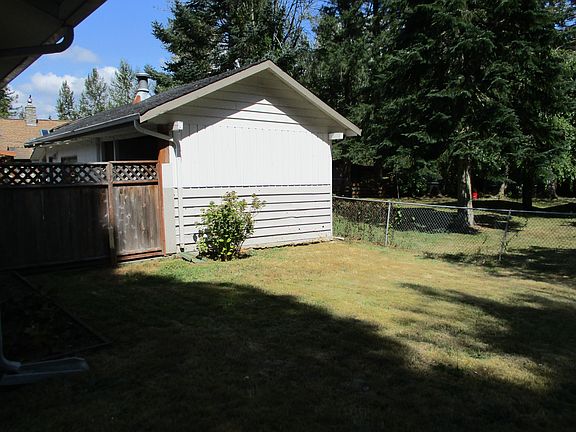 4th image of 30624 3rd Ave