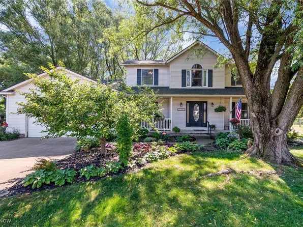 12340 Waterfall Ave NW, Uniontown, OH 44685