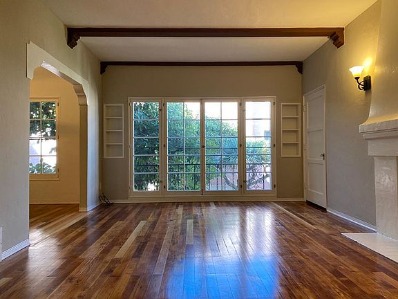 3rd image of 650 S Cloverdale Ave #3