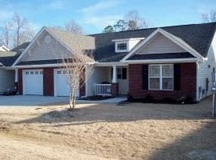312 Falcon Bridge Dr, New Bern, NC 28560