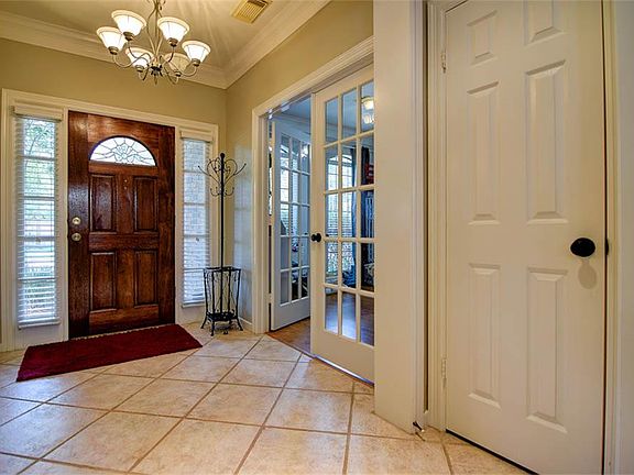 3rd image of 2302 Cinco Park Pl