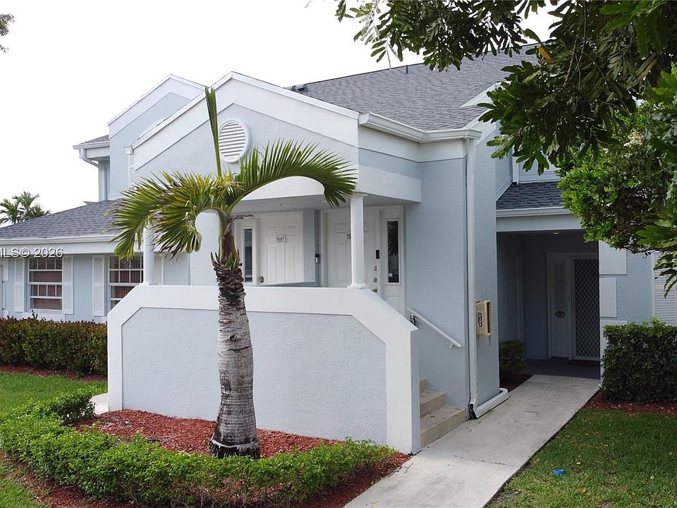 1st image of 2604 SE 19th Ct #202-A