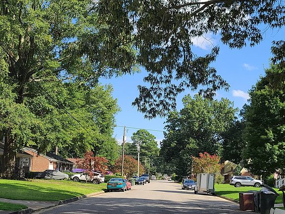 4th image of 915 Wheeler Dr