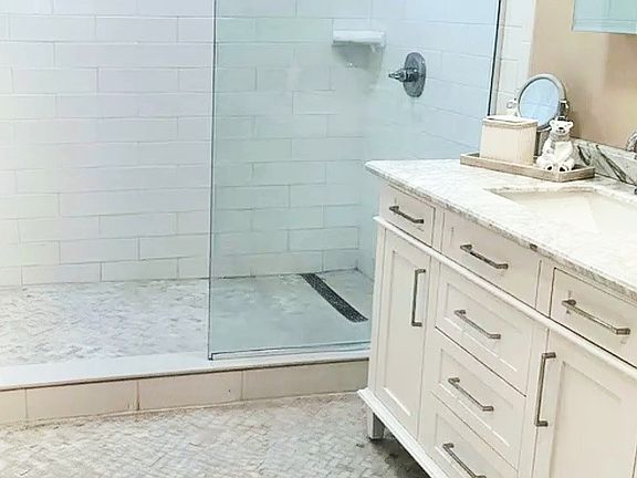 2nd image of 29 Granger Pl #1