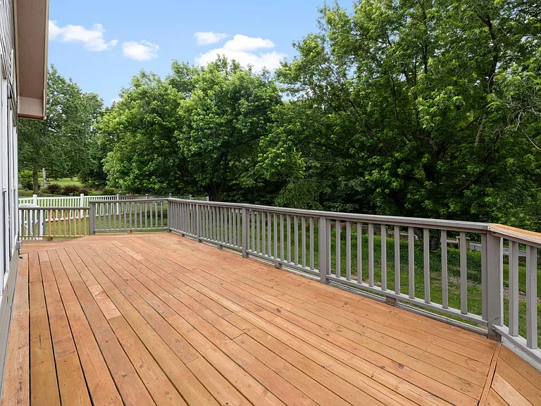 1704 Granada Dr — Photo 24