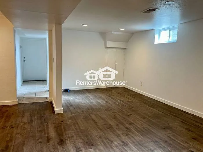 342 S Alcott St #B — Photo 4