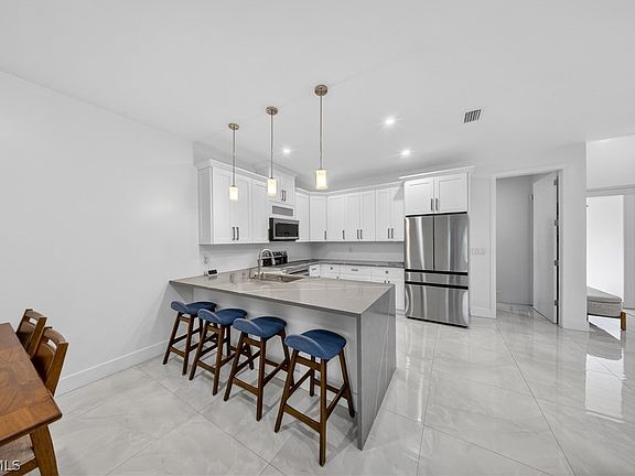 4th image of 1109 Congress Ave