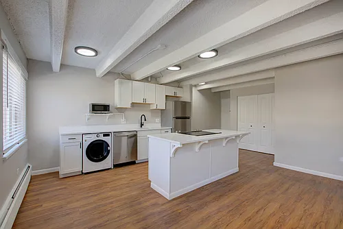 Pearl Street Flats Photo 1