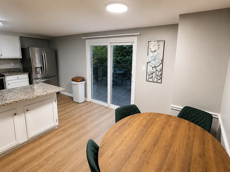 1427 Sedum Sq — Photo 4