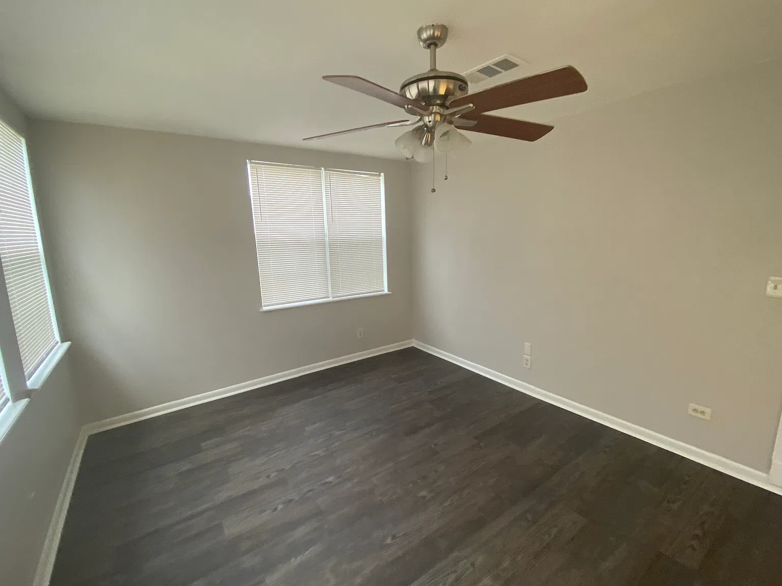 210 Hunters Run Benton AR 72015 — Photo 2