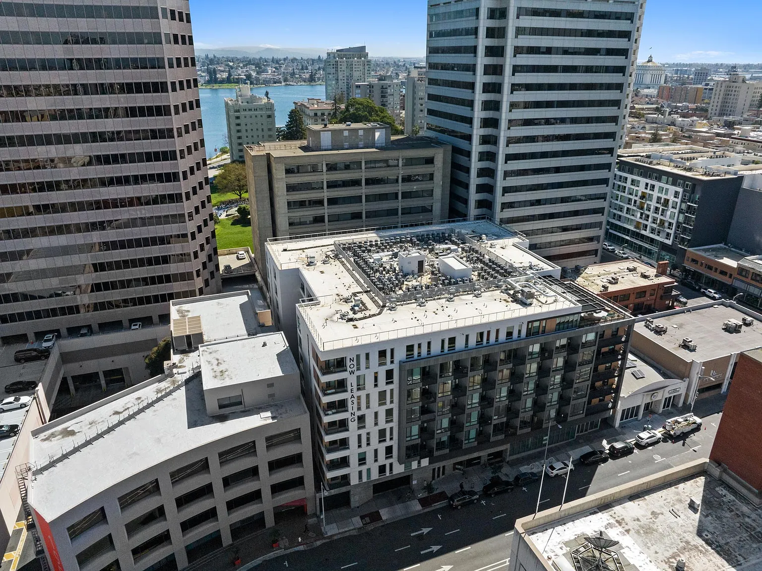 Residences at Lake Merritt — Photo 2