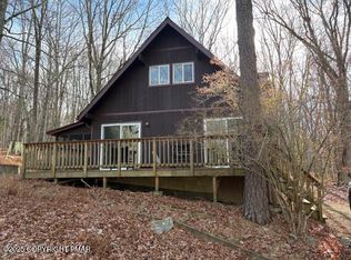 1095 Deer Run E, Bushkill, PA 18324