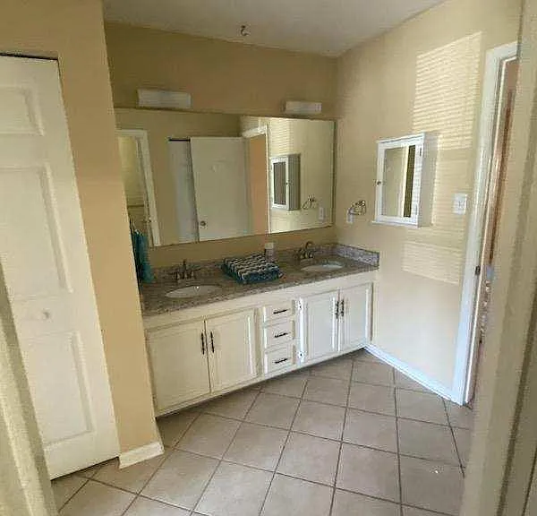 5456 Pine Top Cir #5456 — Photo 16