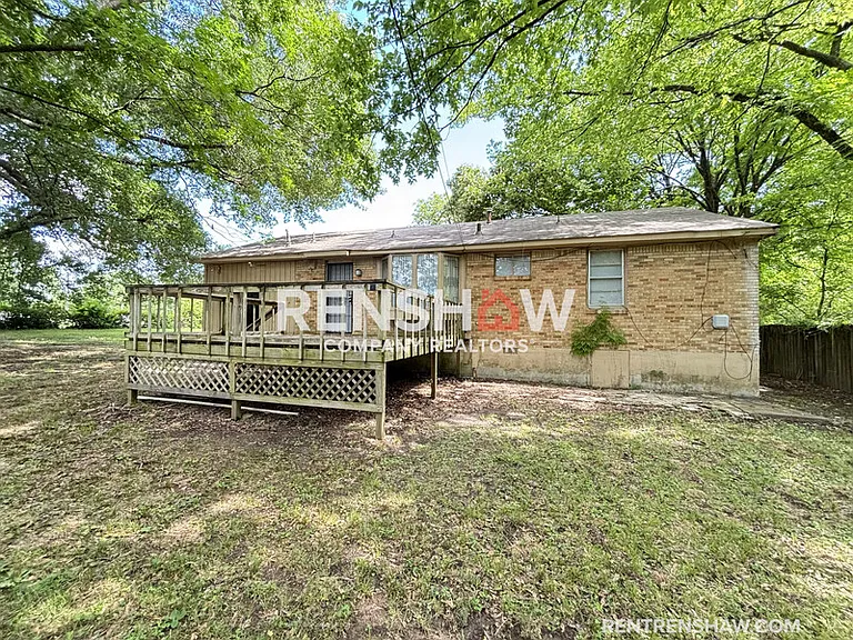 4694 McCrory Ave — Photo 16