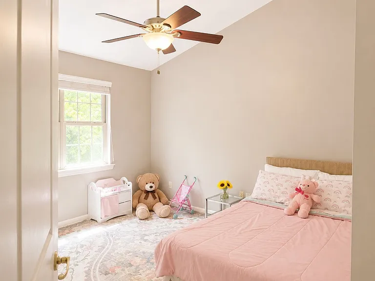250 The Pines Dr — Photo 16