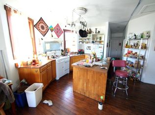 864 Mead Ave, Oakland, CA 94607