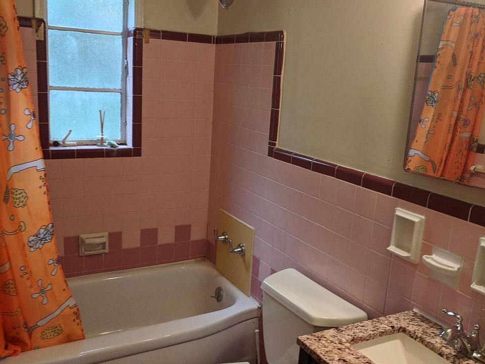 2nd image of 2330 Highland Ave