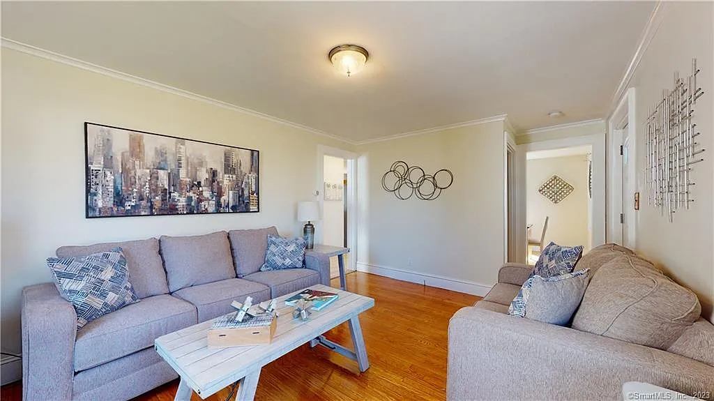 3 bed, 1080 sqft, $3,000 — Photo 4