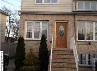 100 Saint Albans Pl, Staten Island, NY 10312