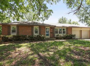 8311 Ditzler Ave, Raytown, MO 64138